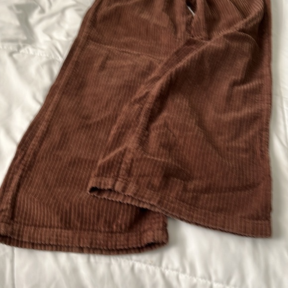 Pre owned Zara kids corduroy pants - like new - Picture 2 of 4